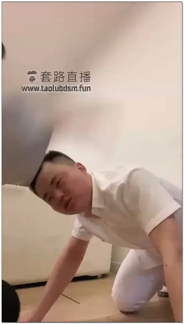 【奶味茶茶S】下播后狗子又要求我扇他耳光好爽
