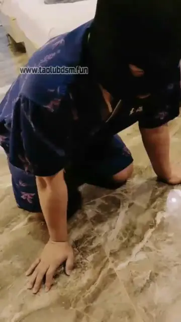 【辣吃多的辣姐】裤里丝玩脚奴