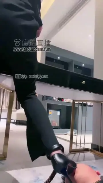 【简一】办公桌牢笼喂圣水