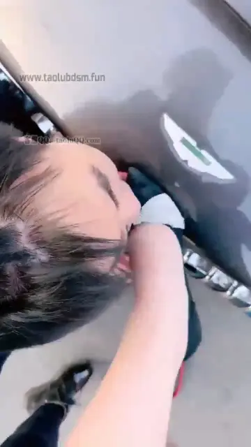 【莉莉丝】户外调教跑车与马丁靴