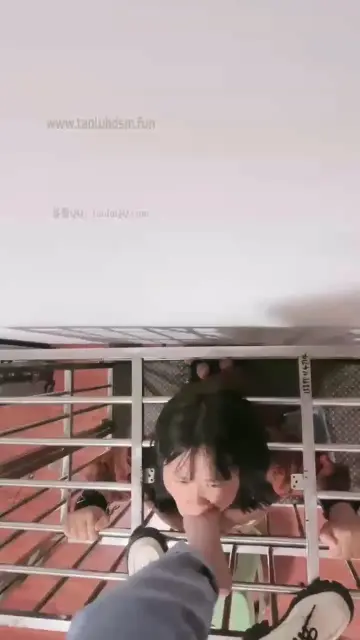 【御萝邢】调教室里玩女奴