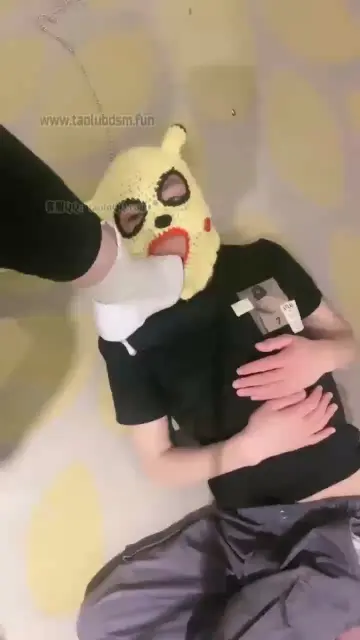 【陈甜女帝】开发素人清理皮靴