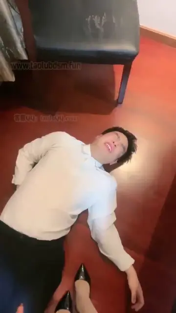 【桃幼幼】剧情女上司故意刁难下属