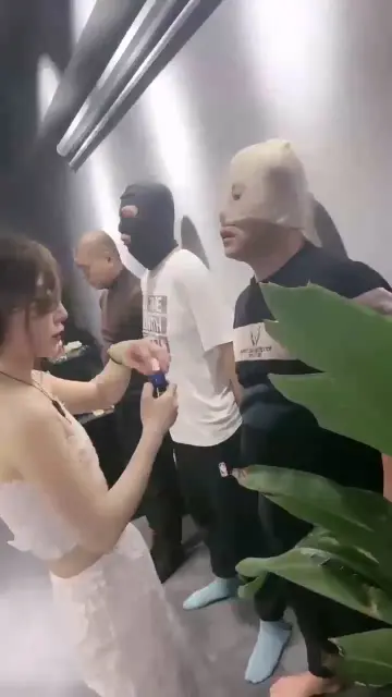 【领主老大】走几个奴隶组成的阶梯