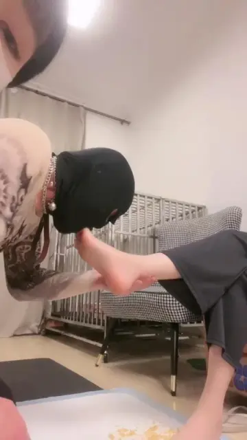 【暴力美学】带闺蜜体验玩贱货