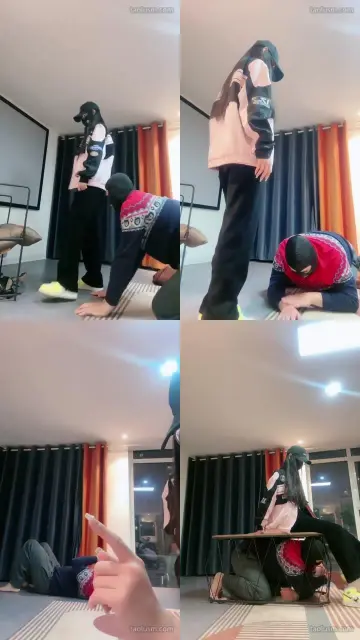 【猫神大人】女神穿着耐克鞋踩踏