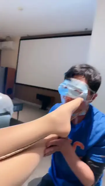 【鑫儿】满足肉色丝袜控