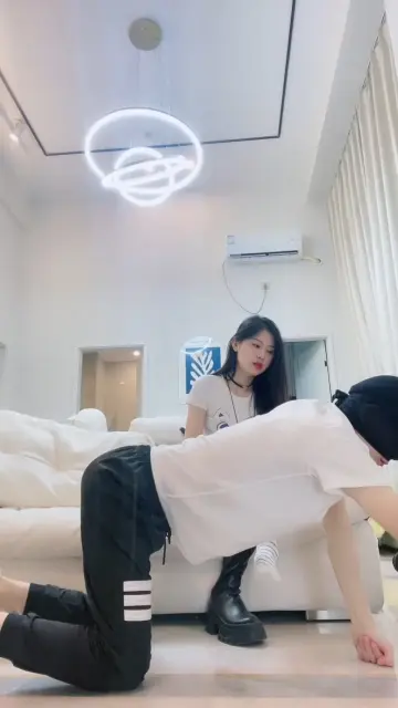 【狐狸女皇】惩罚调教新人