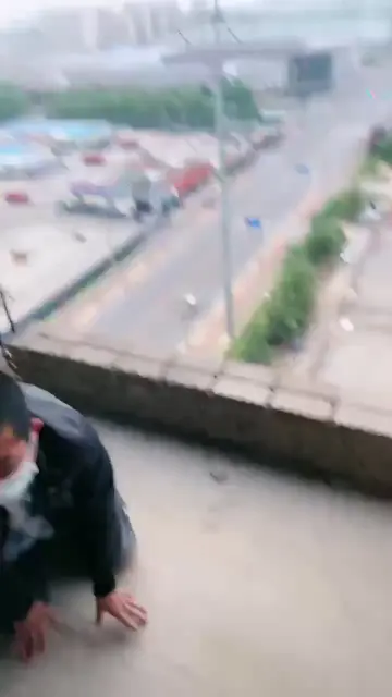 【罗宾】剧情欺负拾荒老头儿