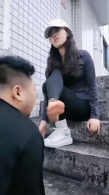 【素人星探】瑜伽裤天台暴虐