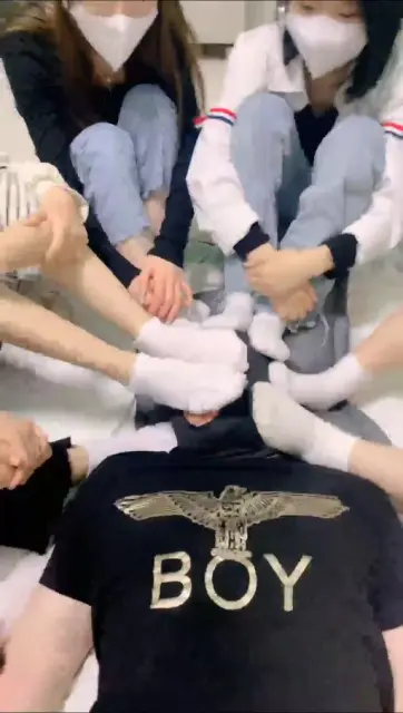 【精神小妹】多女王禁锢的折磨