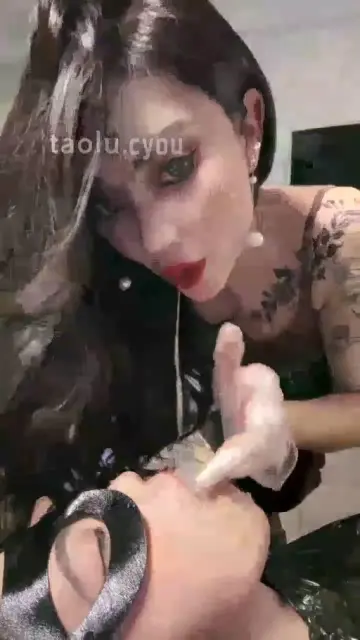 【爱神】开发新奴00后的女仆