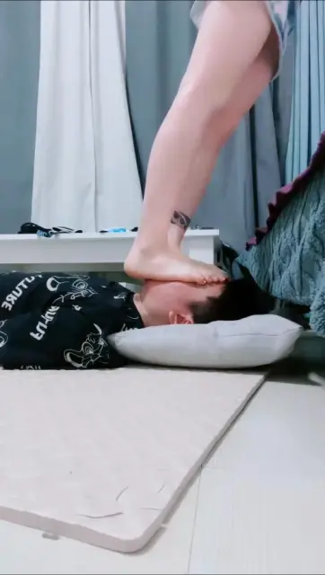 【领主老大】脚奴的日常