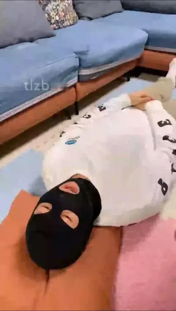 【精神小妹】穿了一星期的臭白棉袜