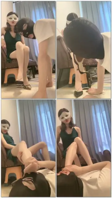 【成都女王DSisley】训奴舔脚