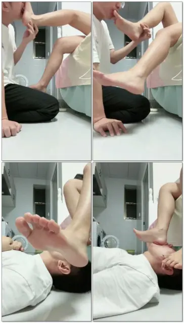 【栀子女王s】裸足调教贱狗