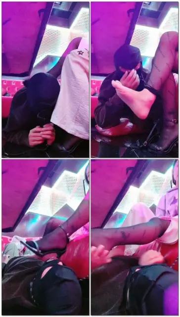 【喵酱紫S】ktv凌辱舔脚狗