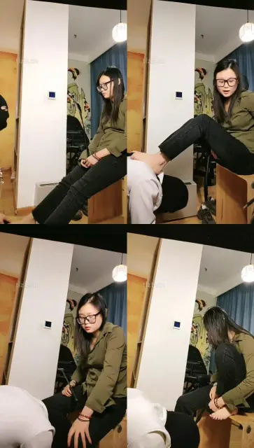 【晗主】鞭打/裸足踩脚垫直播