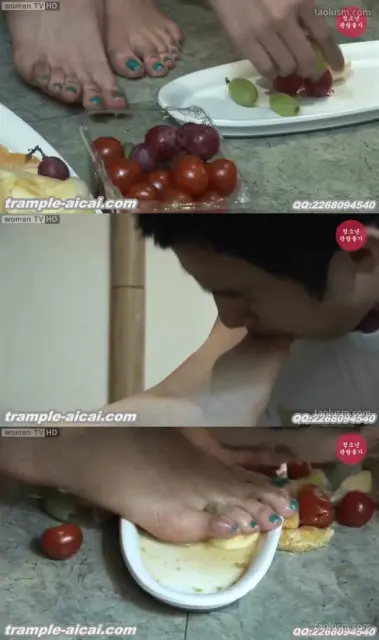 【韩国fetishwoman】美女脚喂食水果