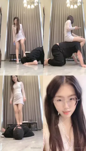 【嘉妮】高跟踩狗爪/强制闻鞋/转胯鞭打/骑马揪耳朵/嘴叼鞋