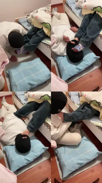 【曼曼老师】雪地靴棉袜踩地毯狗