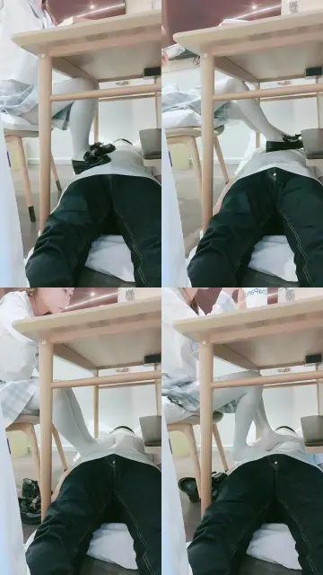 【羌爷】桌底视角-洛丽塔踩狗奴