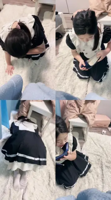 【小凤梨】母畜-舔闻脏高跟鞋