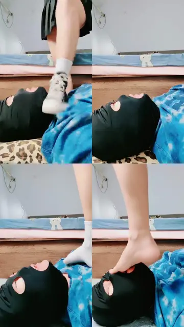 【萌宝儿】高跟鞋白袜踩脖窒息