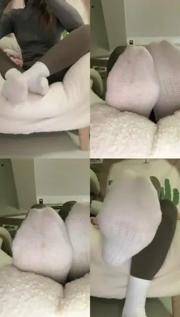 【小猫】近距离-原味白棉袜贴屏幕