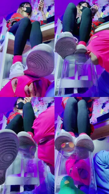 【美离子】空军一号脏鞋底踩狗舌头