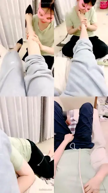 【妆主】调教女奴舔脚