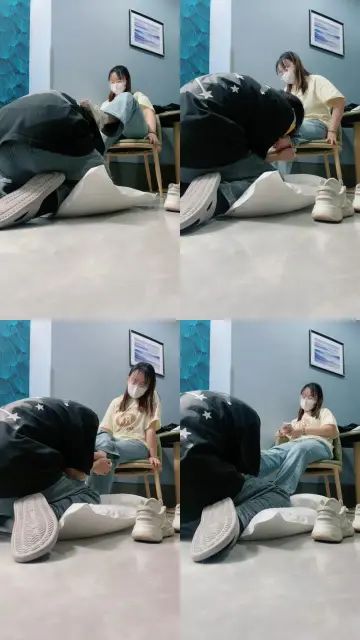 【小林小s】学生S-跪舔运动鞋白袜/吮吸脚趾【完整版】