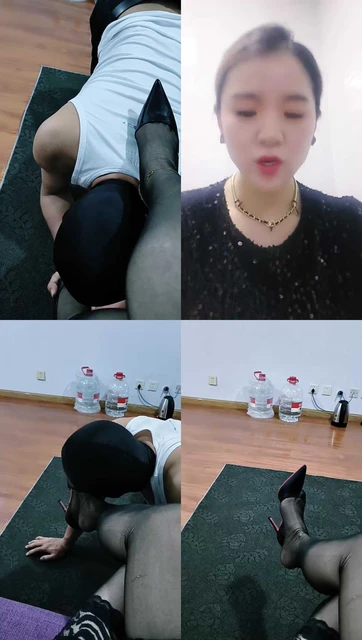 【冷魅夫人】高跟黑丝踩虐厕奴