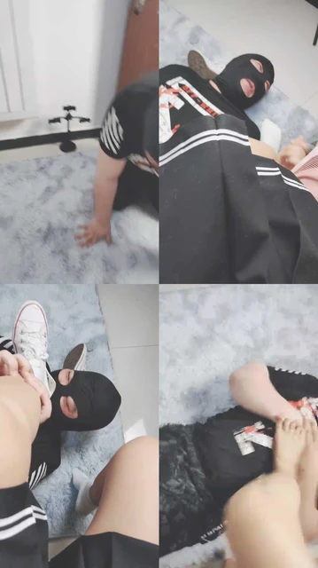 【萌宝儿】全体重踩踏/白袜塞嘴/耳光/踩脖