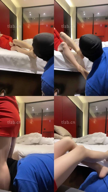 【苏晴】高跟肉丝恋足舔