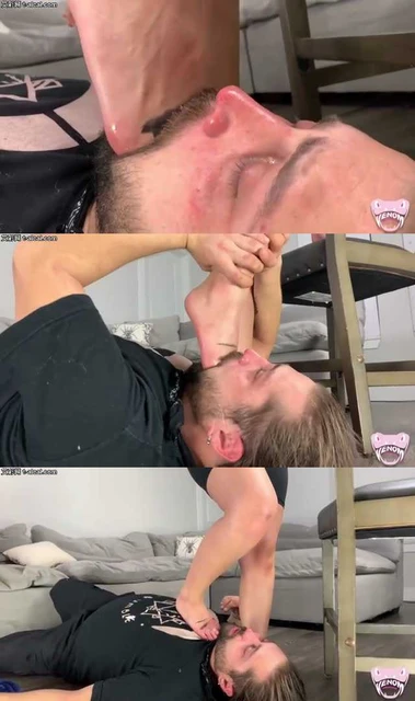 【欧美女王】被可爱的Nika用原味臭汗脚深喉插嘴到干呕！鼻涕眼泪口水糊了一脸