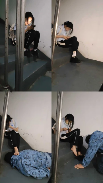 【樱樱】职高女素人-楼道玩贱奴【上中合集】