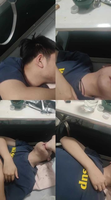 【淄博女王】裸足玩虐废物地毯狗