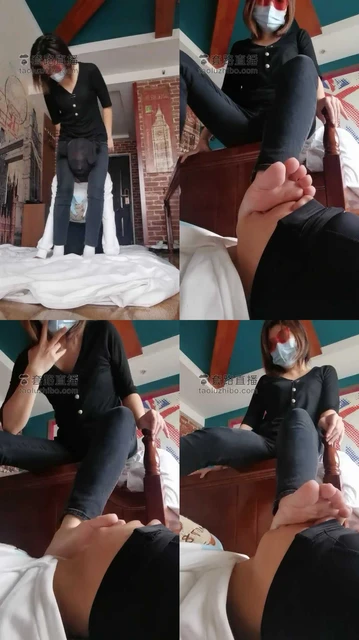 【S奶欲】吊打贱狗棉袜深喉