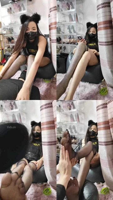 【皮皮】漂亮女郎-性感大长腿踩脚垫