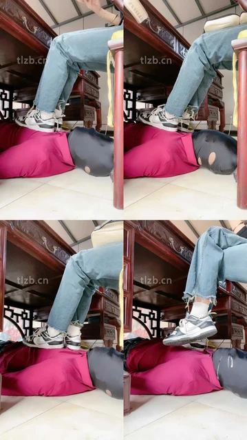 【沅芷】桌底无意识踩贱狗