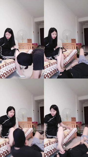 【红红】耳光鞭打/跪舔脏鞋/品尝丝袜脚