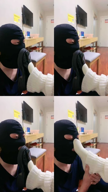 【姜果果】皮鞋白袜深喉恋足舔【上】