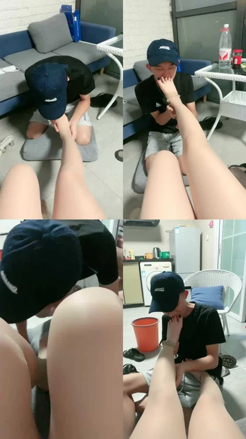 【小甜泡泡】跪舔长靴原味肉丝脚