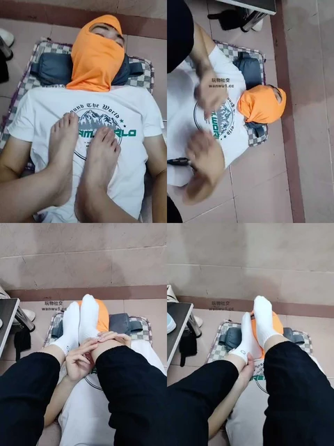 【奇了怪了】白袜脚捂脸/裸足踩脚垫