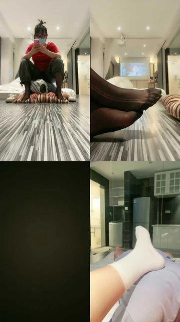 【婷婷】内裤套头/黑丝狂舔/物化脚垫