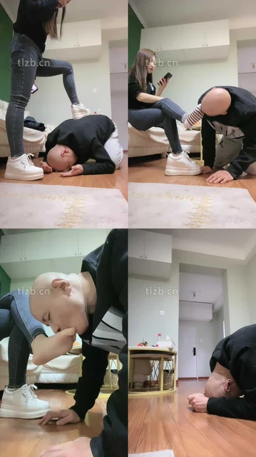 【魅儿】舔脏鞋底棉袜/裸足插嘴/磕头求圣水