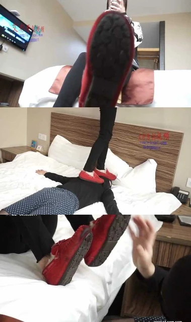 【黑丝诱惑】艺校学生美女的原味脏鞋