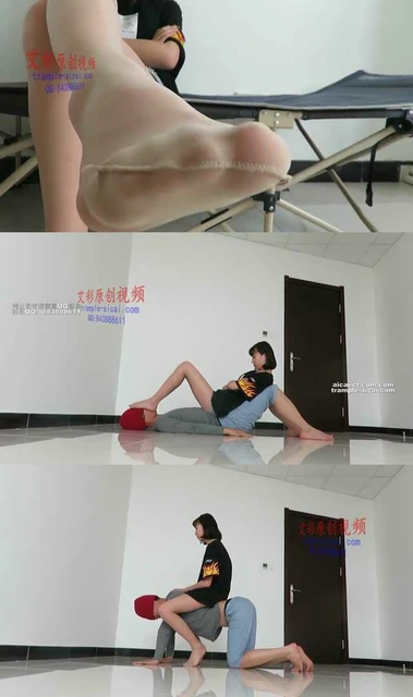 【小黑屋】00后天使女主肉丝插嘴骑乘坐身羞辱！