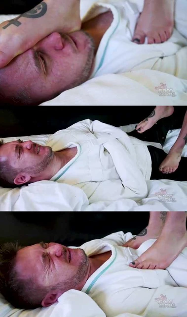 【欧美女王】美国贱狗被中东女神Arabelle禁锢起来虐踩羞辱！脚皮掉了贱狗一脸